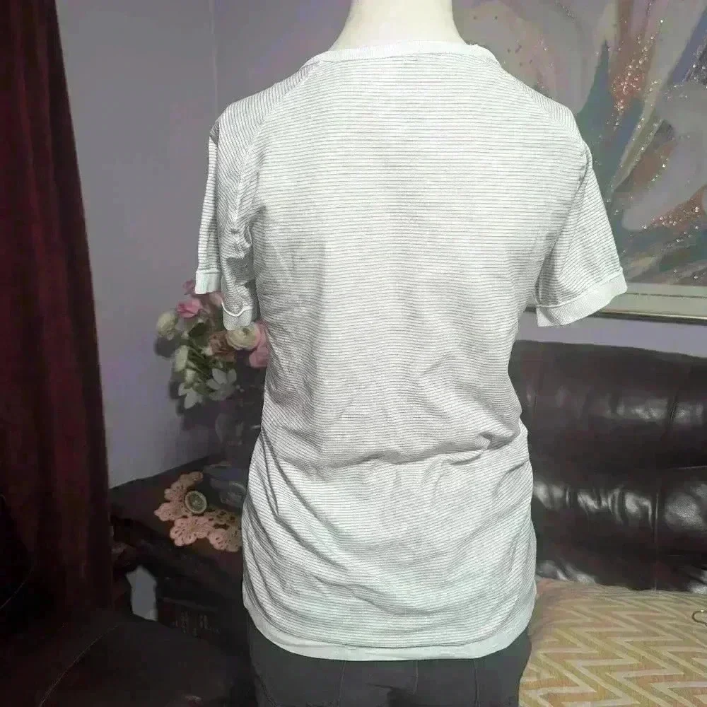 Lululemon shirt